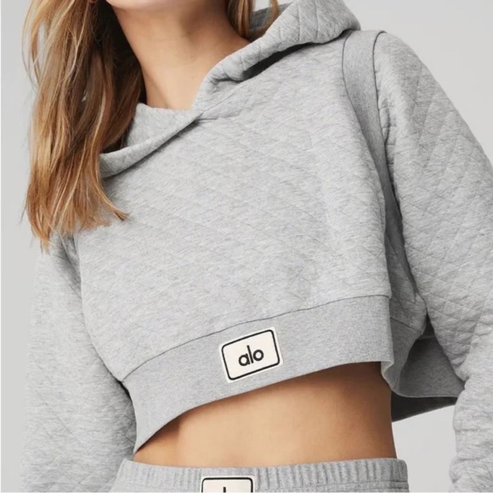 Alo Yoga Quilted Cropped Arena Hoodie, Size M, heather grey